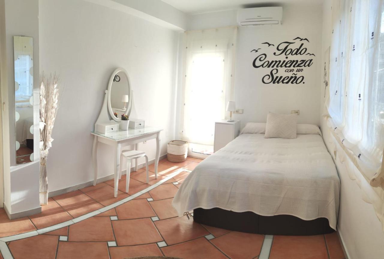 Habitaciones En Casa Centrica Con Piscina Almuñécar المظهر الخارجي الصورة