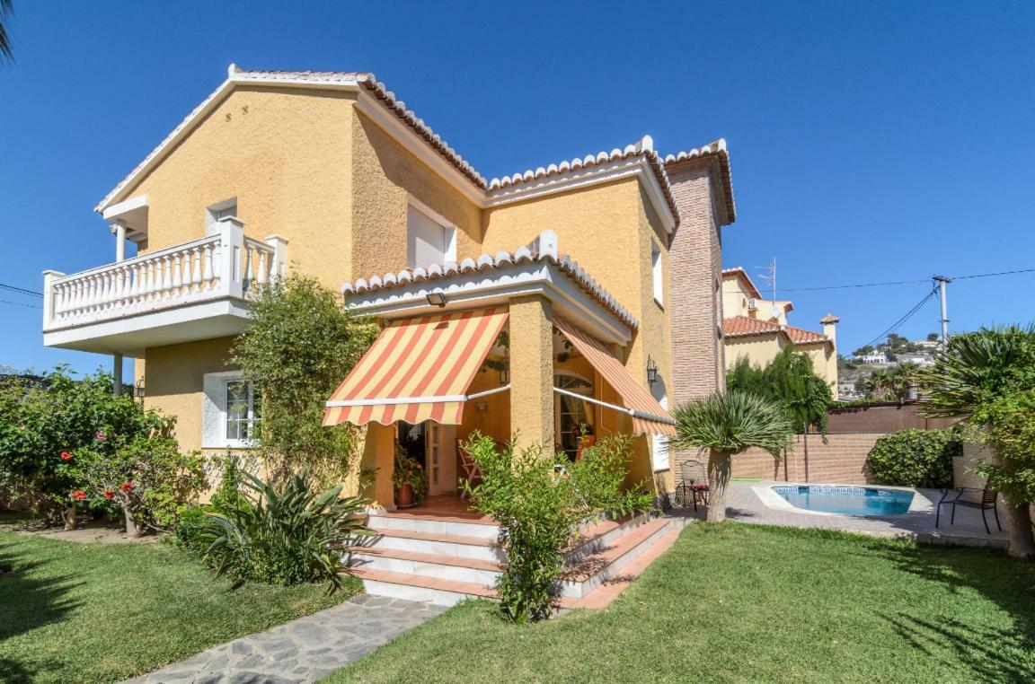 Habitaciones En Casa Centrica Con Piscina Almuñécar المظهر الخارجي الصورة
